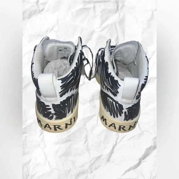 Veja X Marni White and Black Sneakers - Picture 7 of 12